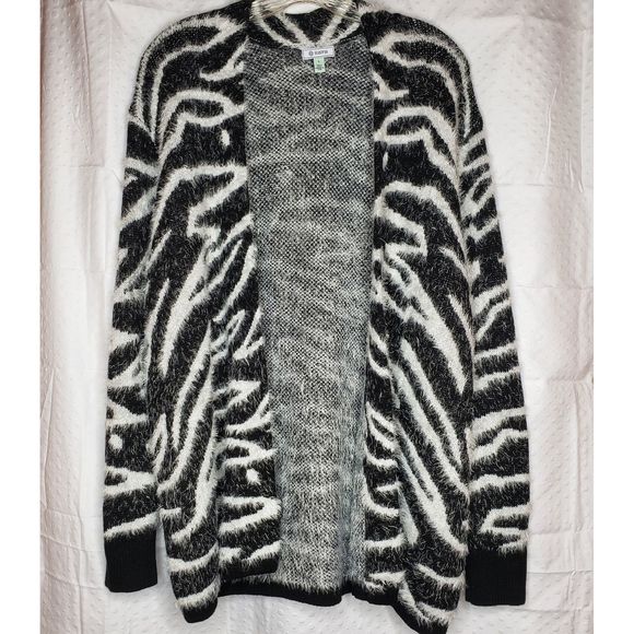 New SUSINA Zebra Black and White Cardigan Small - Picture 3 of 6